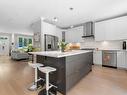 2132 Mackay Avenue, North Vancouver, BC 