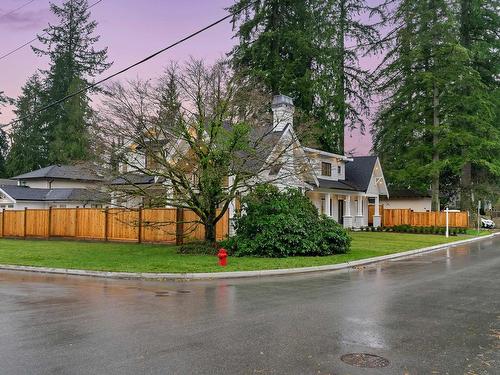 1803 Burrill Avenue, North Vancouver, BC 