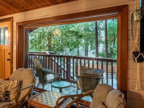 6854 Seaview Road, Sechelt, BC 