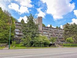 512 774 GREAT NORTHERN WAY  Vancouver, BC V5T 1E5