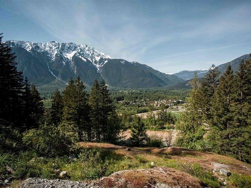 9005 Sun God Mountain Way, Pemberton, BC 