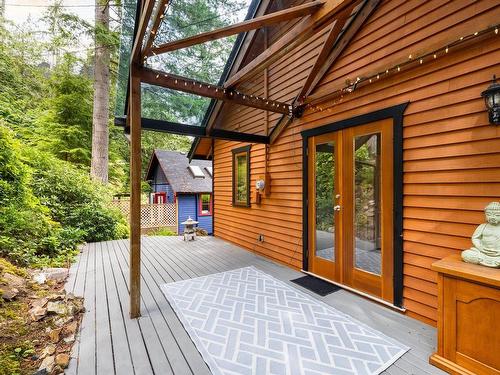 571 Roocroft Lane, Bowen Island, BC 