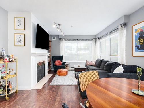 17 1388 W 6Th Avenue, Vancouver, BC 