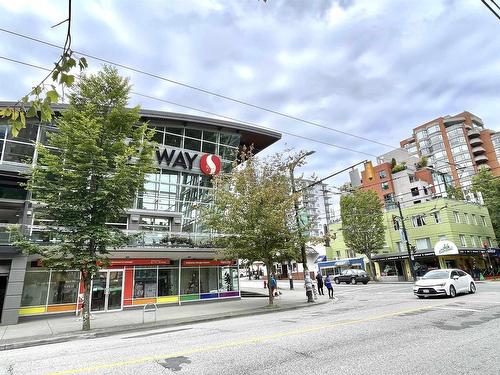 601 1788 W Georgia Street, Vancouver, BC 