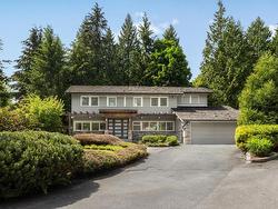 534 EVERGREEN PLACE  North Vancouver, BC V7N 2Z2