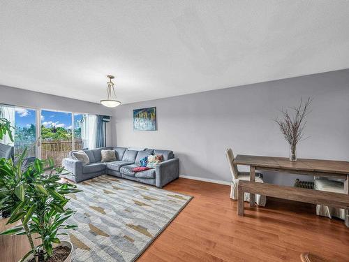 302 4315 Fraser Street, Vancouver, BC 