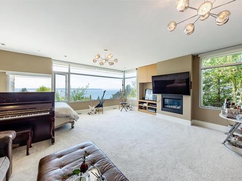 4313 Rockridge Road, West Vancouver, BC 