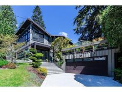 4660 MARINEVIEW CRESCENT  North Vancouver, BC V7R 3P6