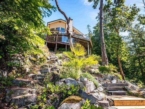 4224 Packalen Boulevard, Garden Bay, BC 