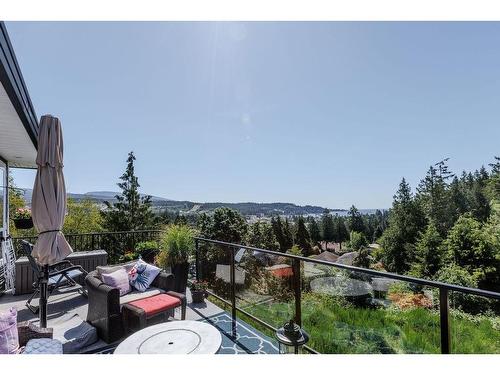 5765 Genni'S Way, Sechelt, BC 