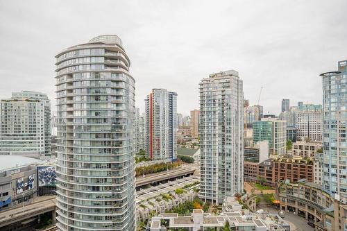 2703 58 Keefer Place, Vancouver, BC 