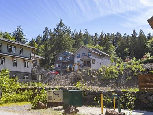 1088 Foxglove Lane, Bowen Island, BC 