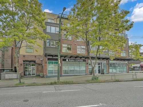 306 2408 E Broadway Street, Vancouver, BC 