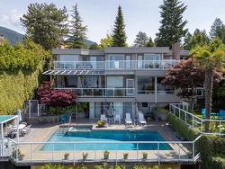 4729 WOODBURN ROAD  West Vancouver, BC V7S 3A8