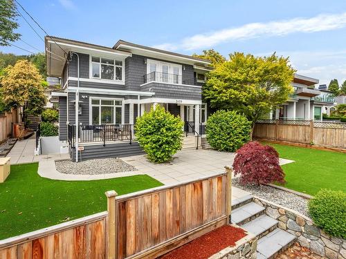 2459 Mathers Avenue, West Vancouver, BC 