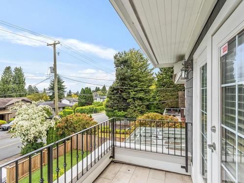 2459 Mathers Avenue, West Vancouver, BC 