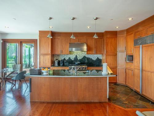 2275 Orchard Lane, West Vancouver, BC 