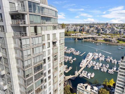 502 1199 Marinaside Crescent, Vancouver, BC 