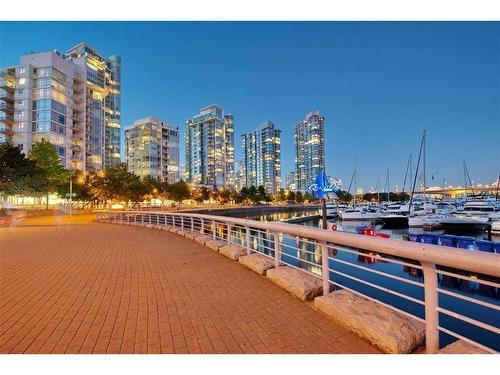 502 1199 Marinaside Crescent, Vancouver, BC 