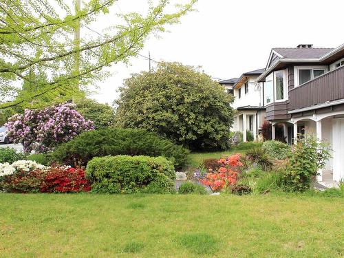 884 E 16Th Street, North Vancouver, BC 