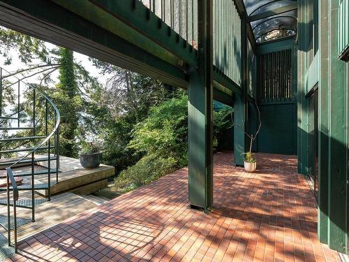 5375 Kew Cliff Road, West Vancouver, BC 