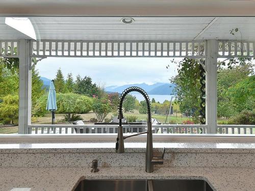 6352 Sandpiper Road, Sechelt, BC 