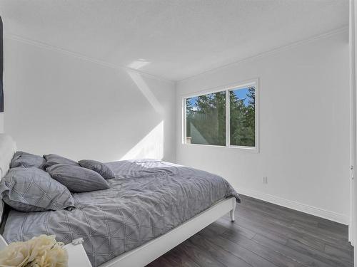 4648 Woodburn Road, West Vancouver, BC 