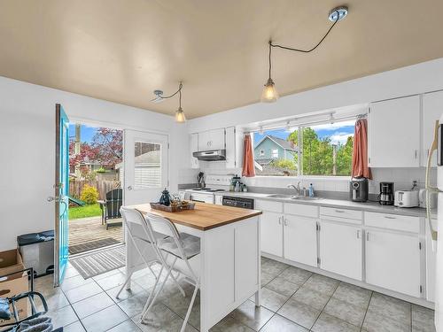 4955 Somerville Street, Vancouver, BC 