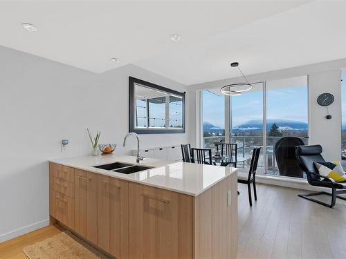 608 2220 Kingsway, Vancouver, BC 