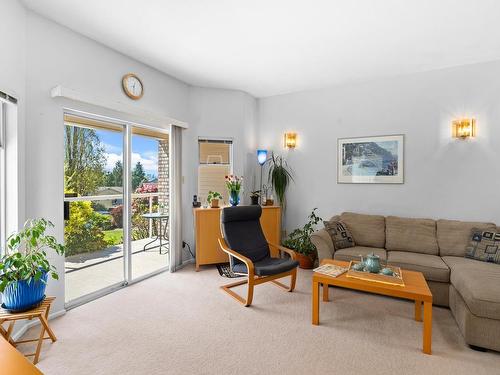 A 450 W 6Th Street, North Vancouver, BC 