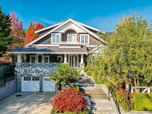 2511 Lawson Avenue, West Vancouver, BC 