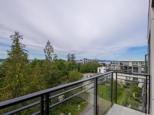 405 733 E 3Rd Street, North Vancouver, BC 