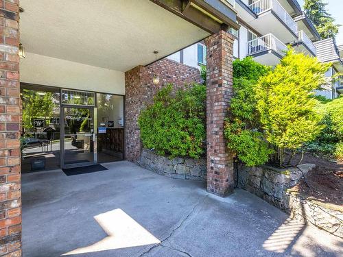 512 371 Ellesmere Avenue, Burnaby, BC 