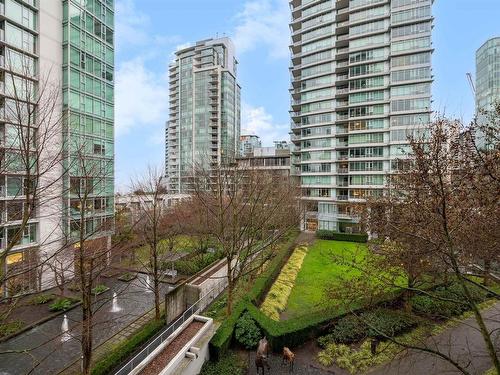 305 1680 Bayshore Drive, Vancouver, BC 