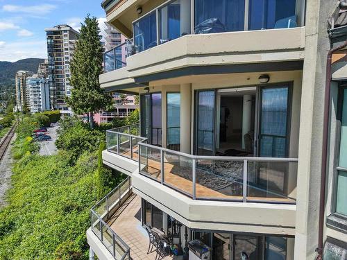 302 101 22Nd Street, West Vancouver, BC 