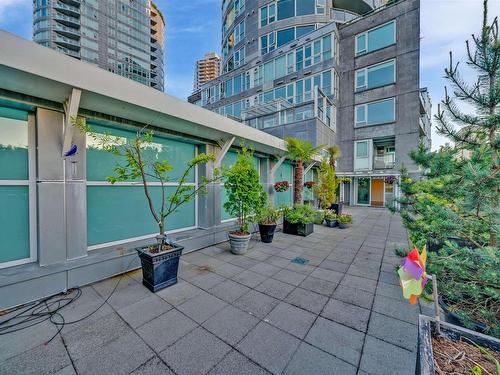 306 560 Cardero Street, Vancouver, BC 