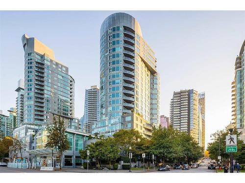 306 560 Cardero Street, Vancouver, BC 