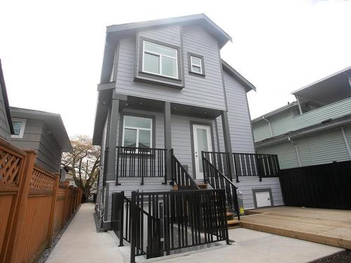 #2 3351 Austrey Avenue, Vancouver, BC 