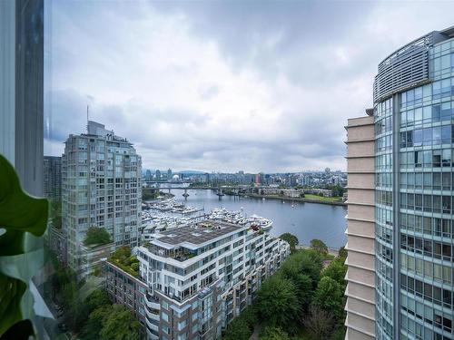 2003 1383 Marinaside Crescent, Vancouver, BC 