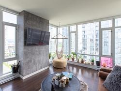 1215 161 W GEORGIA STREET  Vancouver, BC V6B 0K9