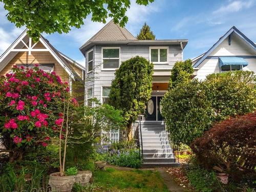 2245 W 15Th Avenue, Vancouver, BC 