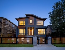 2128 21st Avenue W Vancouver, BC V6L 1J3