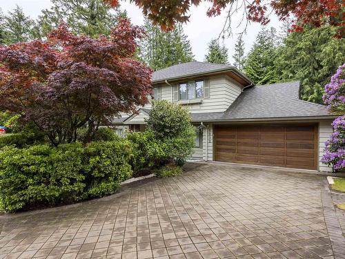 5202 Sprucefeild Road, West Vancouver, BC 