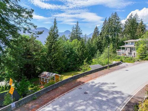 690 Shaughnessy Place, Squamish, BC 