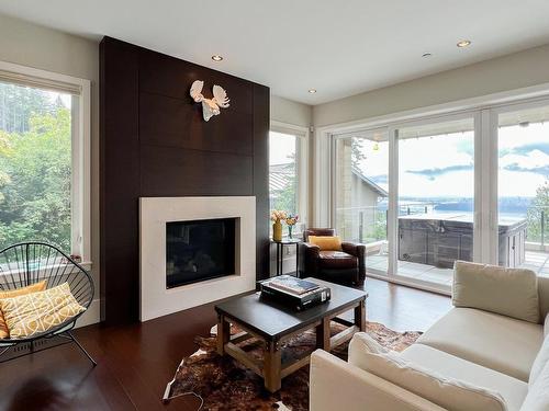 3052 Chippendale Road, West Vancouver, BC 