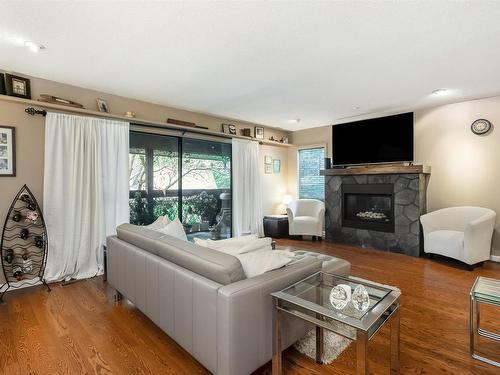 2901 Capilano Road, North Vancouver, BC 