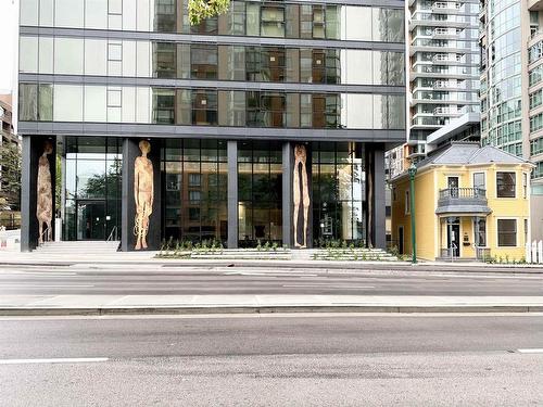 2606 889 Pacific Street, Vancouver, BC 