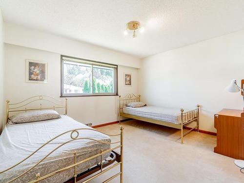 7253 Queenston Court, Burnaby, BC 