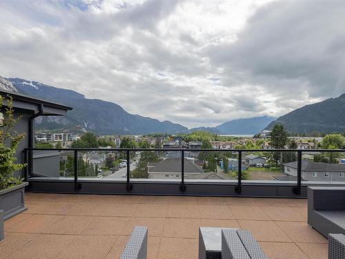 306 38013 Third Avenue, Squamish, BC 