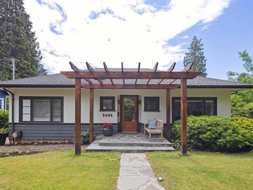 2486 Lawson Avenue, West Vancouver, BC 